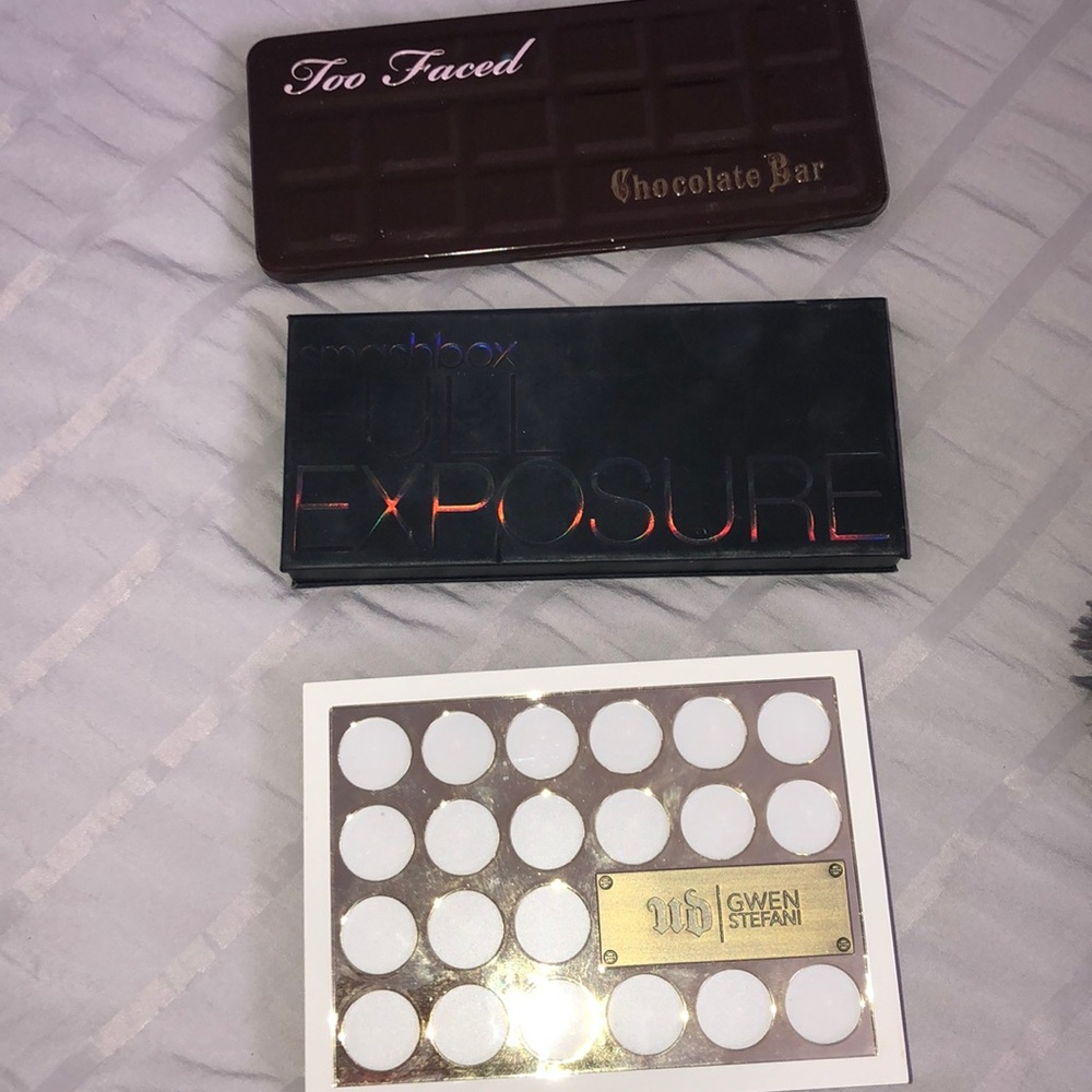 3 palettes